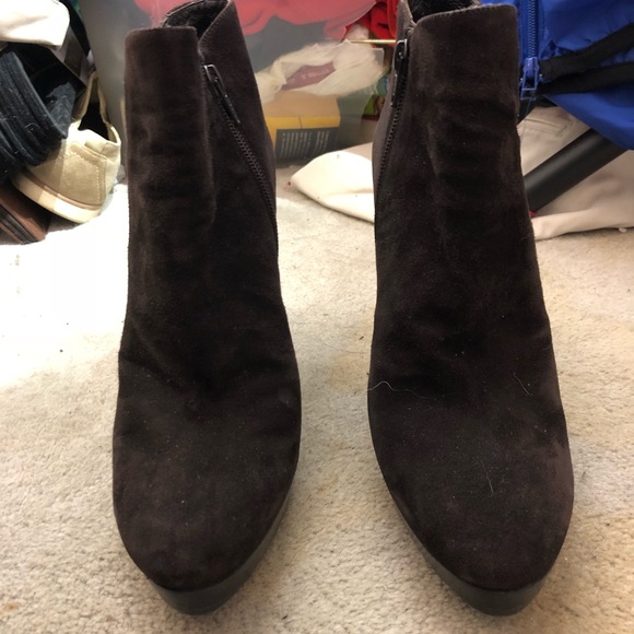 Stuart Weitzman Ankle Pumps 8.5 Dark Brown Suede - Picture 6 of 6